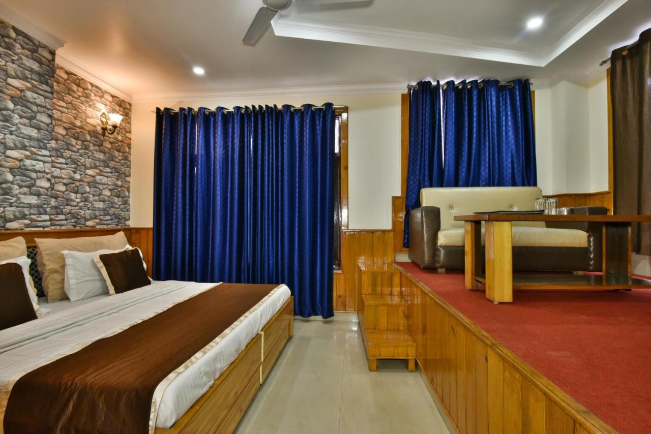 The Posh Hotel McLeod Ganj Exterior photo