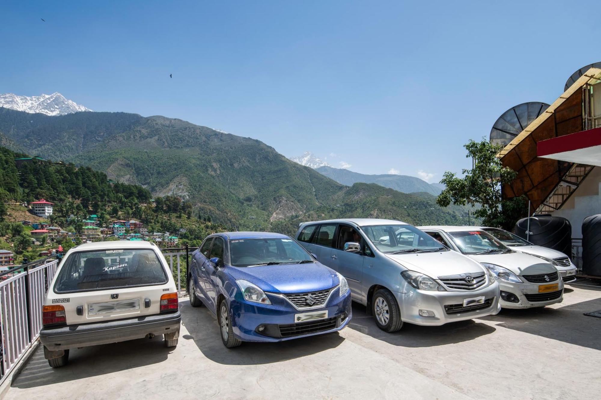 The Posh Hotel McLeod Ganj Exterior photo